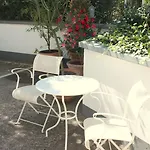 Gertrudenhof 3*