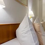 Gertrudenhof Hotel 3*