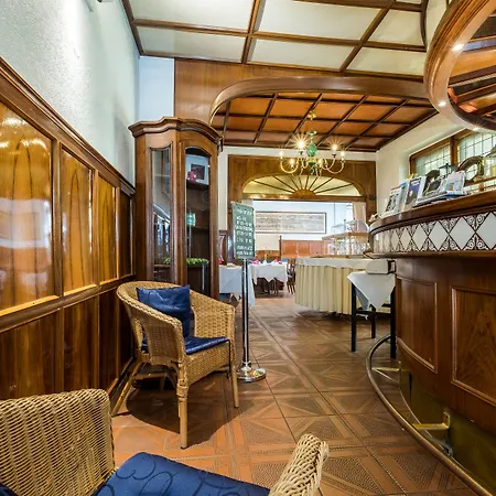 歌特鲁登霍夫酒店 酒店 3*