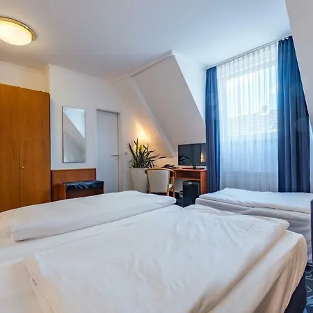 Gertrudenhof 3* Kolín nad Rýnem